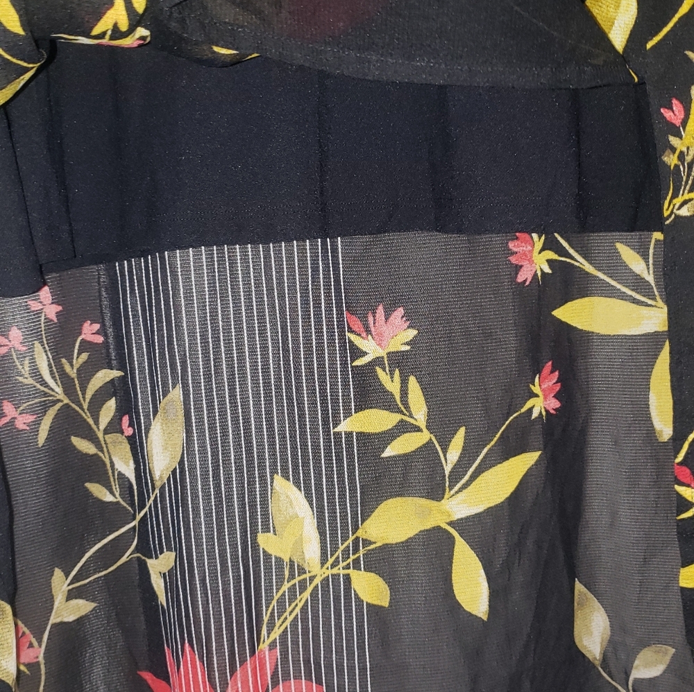 Alfani Black/Red Abstract Floral Print 3/4 Sleeved Tunic Top Size 3X EUC - Picture 7 of 12
